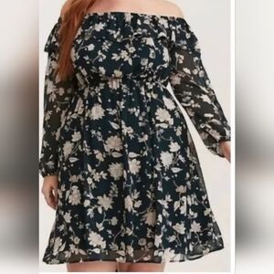 Torrid Green and Cream Floral Long Sleeve Dress